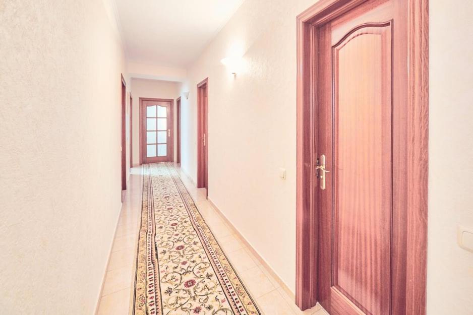 Роскошная 3К Квартира 170М2 На Оболонской Набережной Kiew Exterior foto